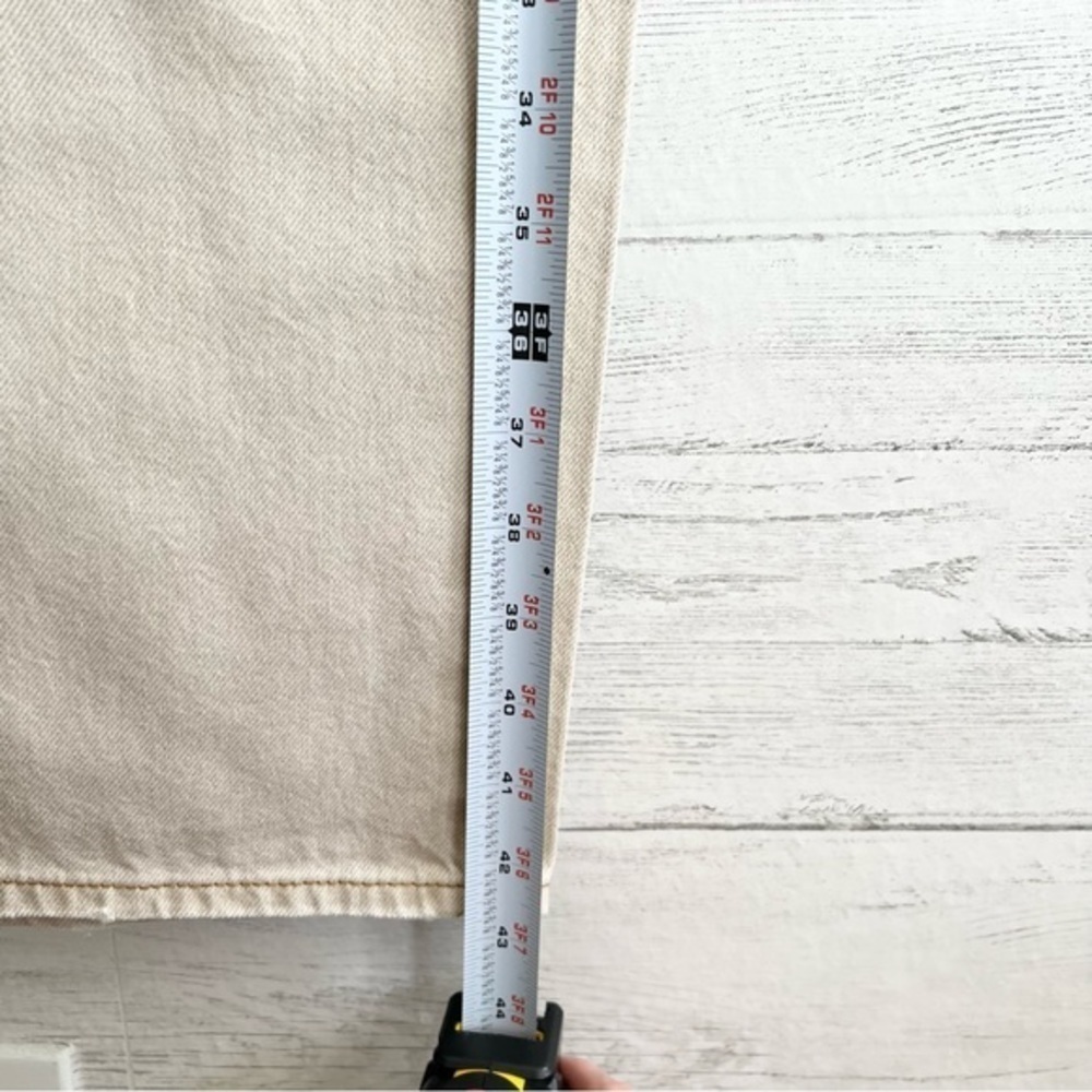 Good American Straight Leg Jeans in Bone - Picture 12 of 15